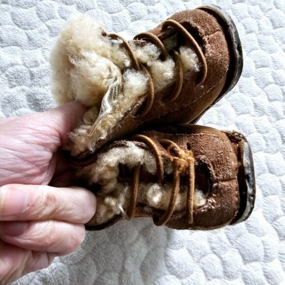 Baby uggs leather boots booties crib shoes - Picture 5 of 6